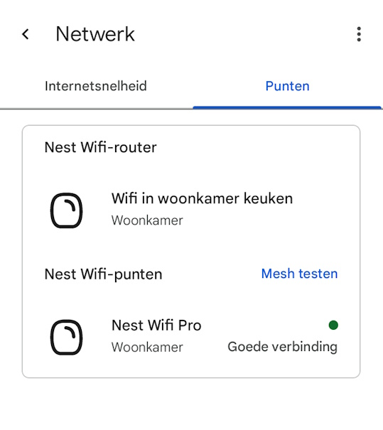 Overzicht in de Google Home app met Nest Wifi-router en Nest Wifi Pro punt met goede verbinding